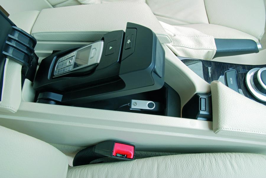  BMW 5-Series 2007 года  (фото 29 из 93)